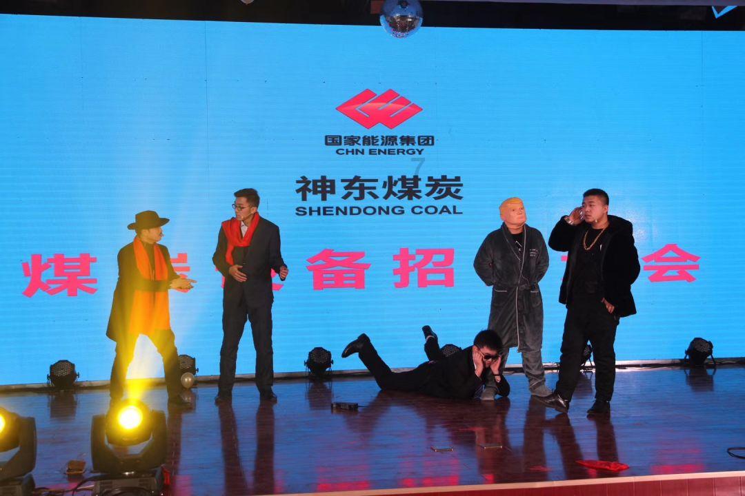 买爆龙元素商品的不止“龙的传人”